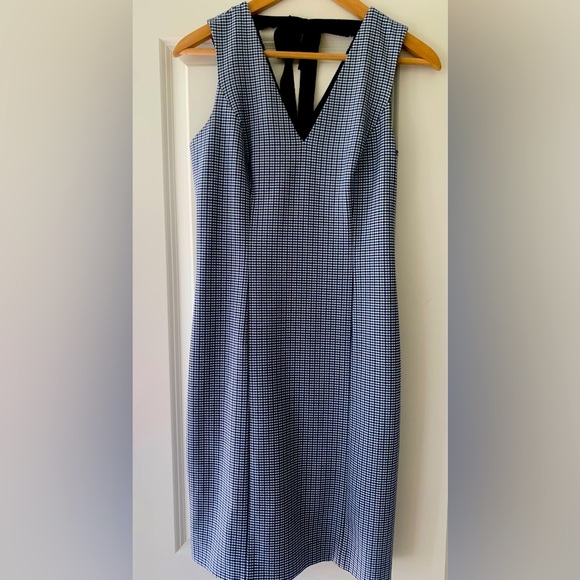 Banana Republic blue/tan houndstooth sleeveless dress w adorable bow detail - Picture 1 of 3